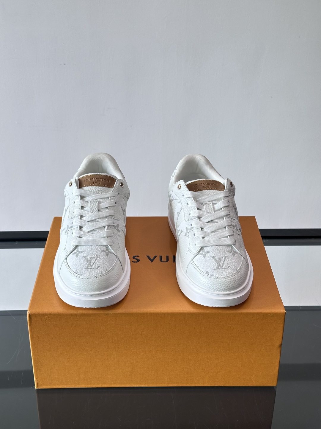 LV